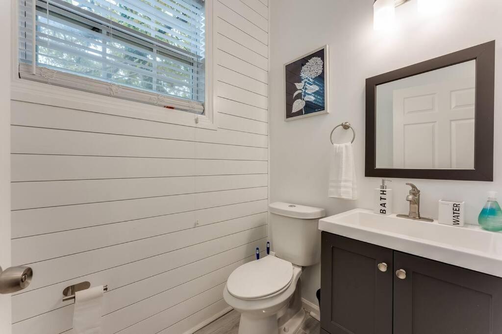 Luxury Atlanta Home - Self Check-In Pet Friendly Free Parking Exterior photo