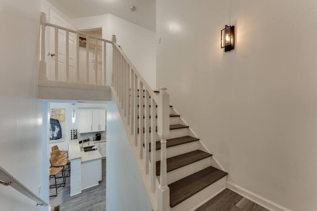 Luxury Atlanta Home - Self Check-In Pet Friendly Free Parking Exterior photo