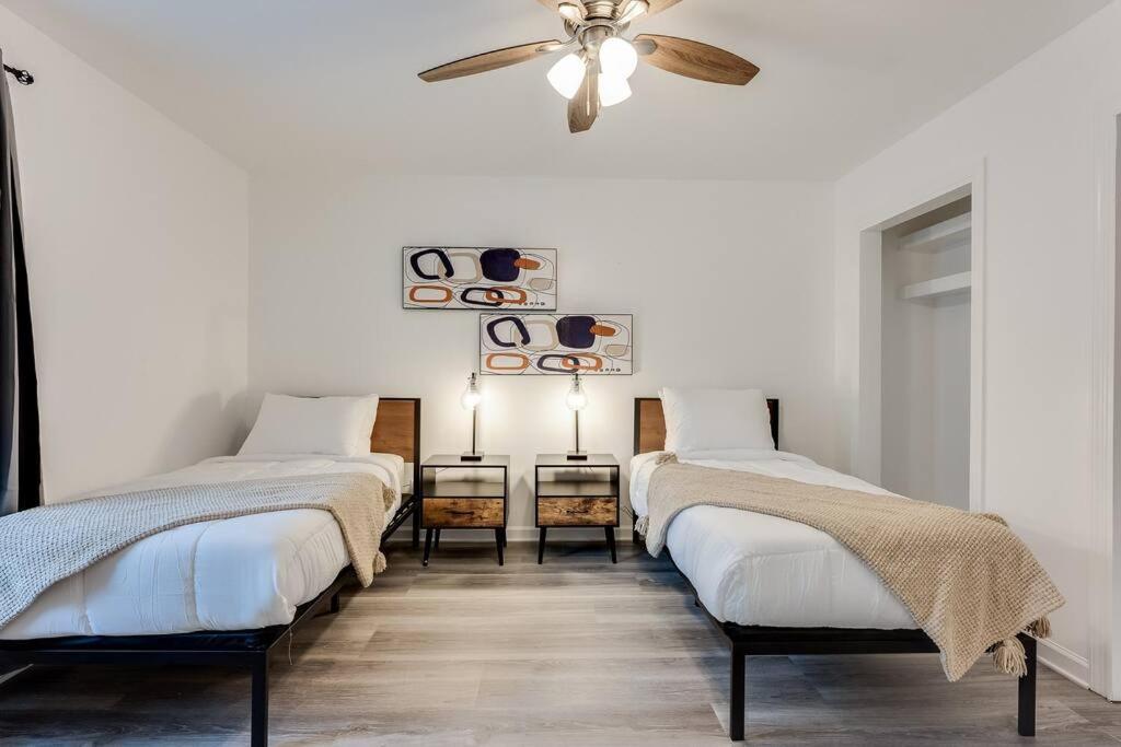 Luxury Atlanta Home - Self Check-In Pet Friendly Free Parking Exterior photo